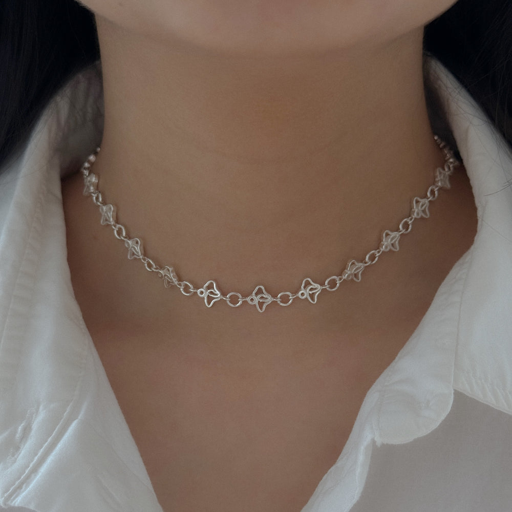 Lilac Chocker